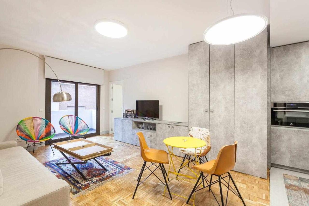 Ferienwohnung Apartamento Lujo Castellana Chamartin Madrid Exterior foto