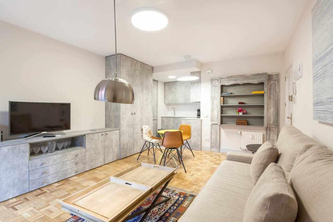 Ferienwohnung Apartamento Lujo Castellana Chamartin Madrid Exterior foto
